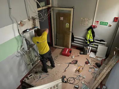 Usługi Elektryczne i Energetyczne EL - TOMi